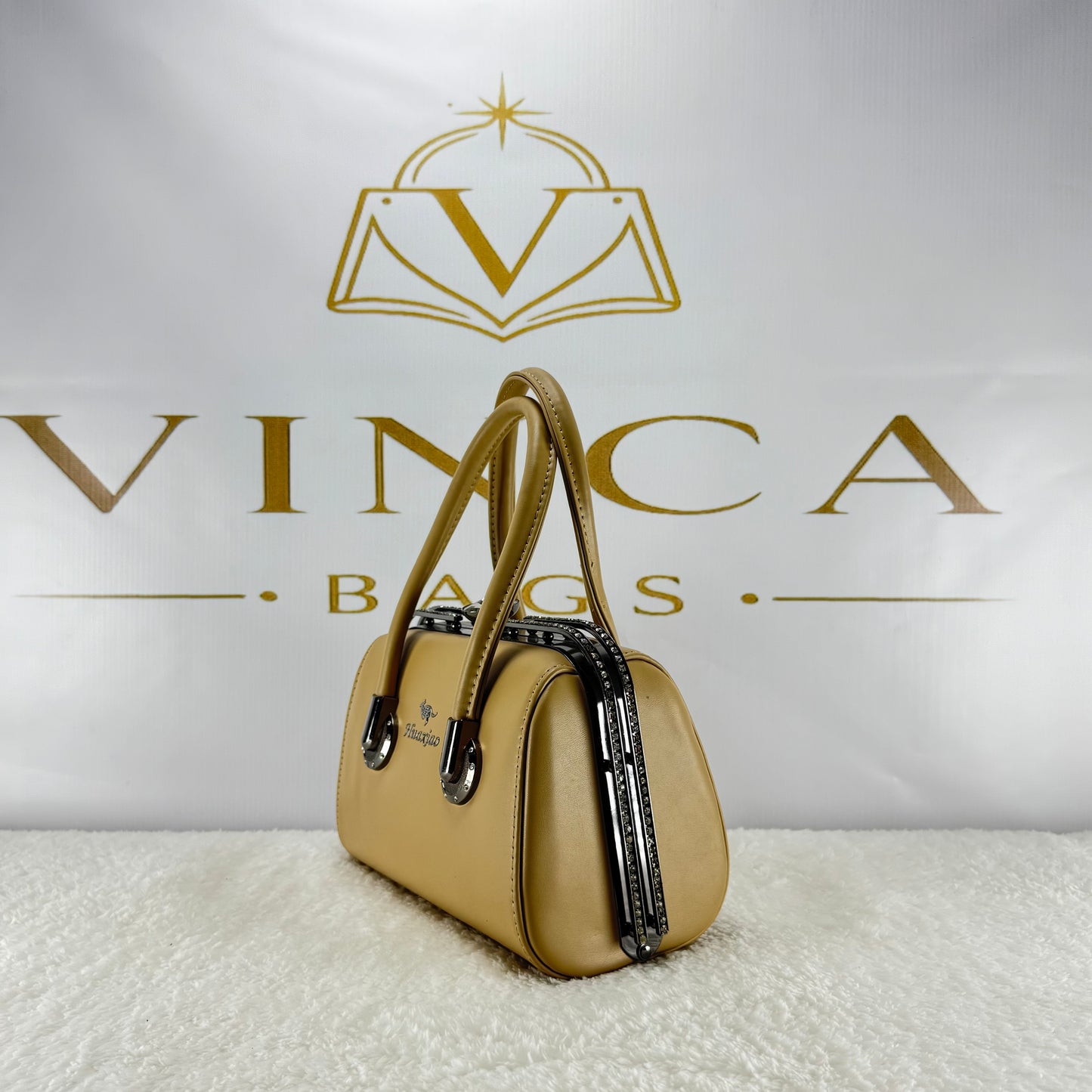 Vinca Elegant Pearl Clasp Handbag | Luxury Women’s Structured Purse